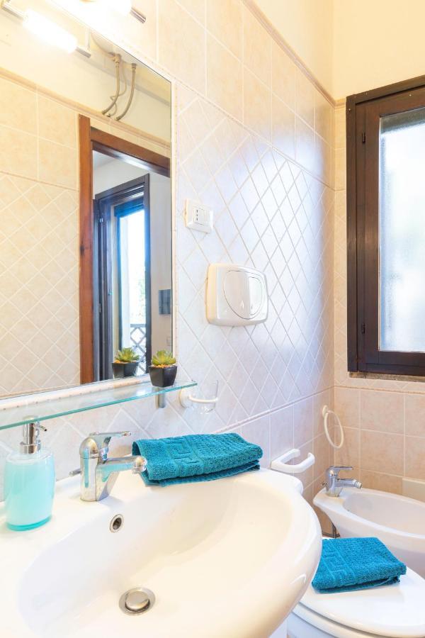 Fronte Mare Pinus Village 76 سانتا مارغريتا دي المظهر الخارجي الصورة